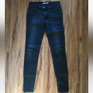 Levi’s 710 Skinny Jeans